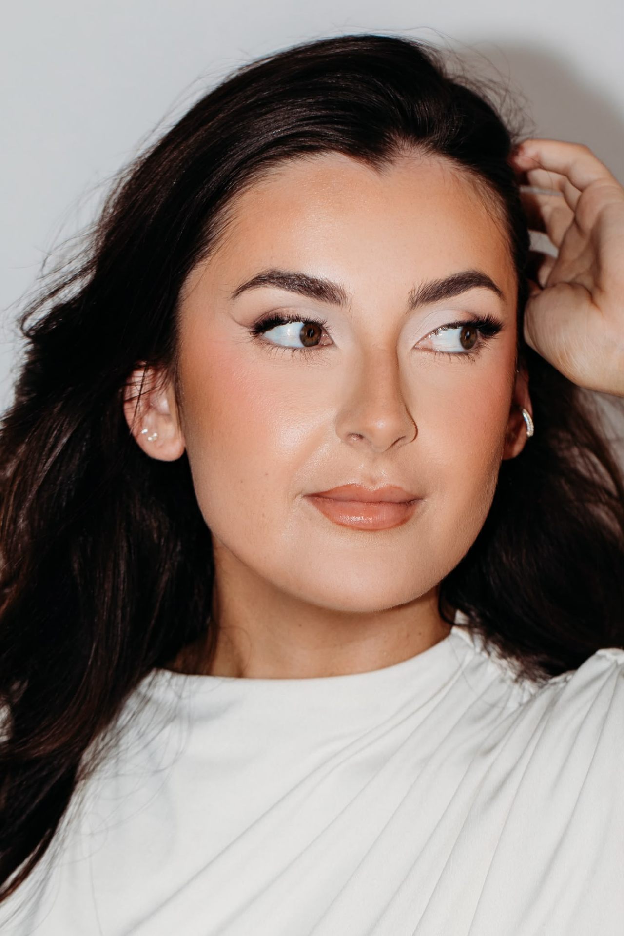 Close-up bridal beauty, soft liner