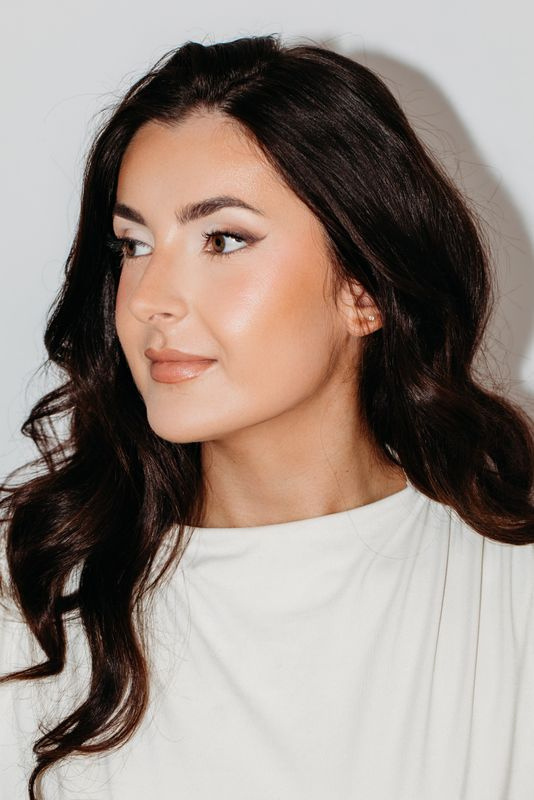 Soft bronzed bridal makeup